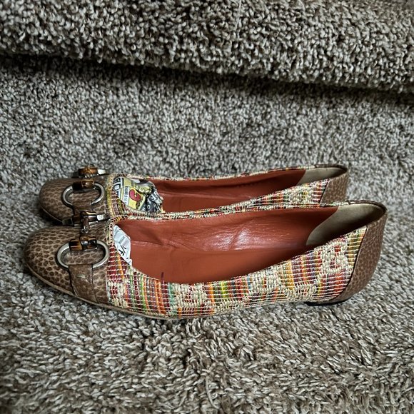 Gucci Women's Straw Raffia Style Woven Leather Trim Multicolor Flats. - Picture 10 of 15